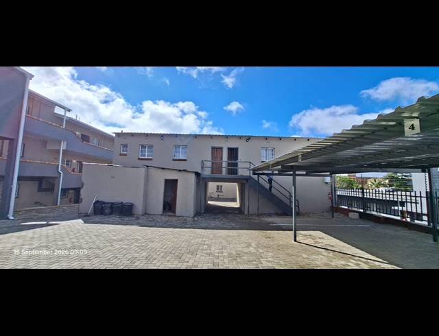 1 BEDROOM APARTMENT BLOCK TO LET IN WESTDENE